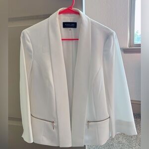 Black Label Women's White Blazer